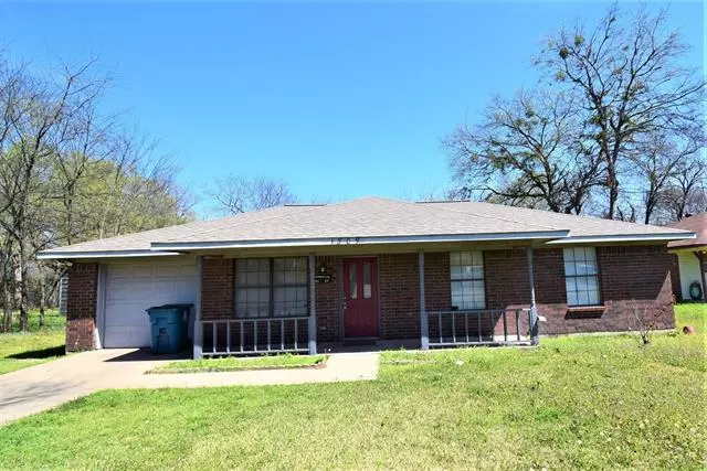 Kaufman, TX 75142,1809 S Clay Street