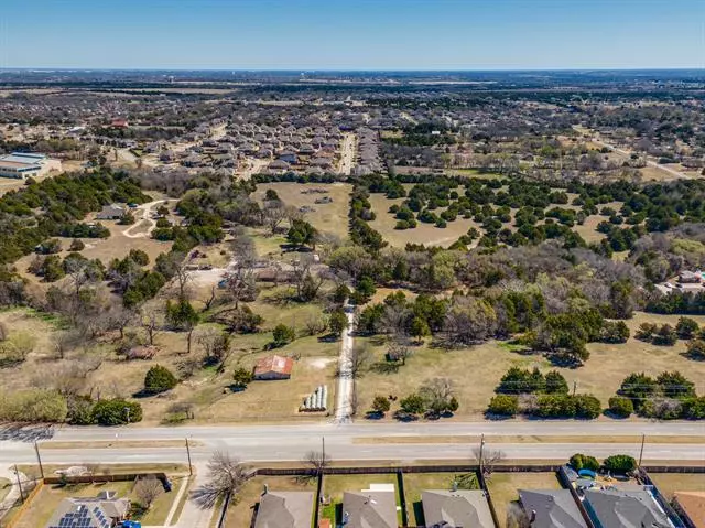 1006 S Clark Road, Cedar Hill, TX 75104