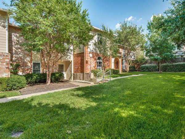 1995 Shorewood Drive, Grapevine, TX 76051