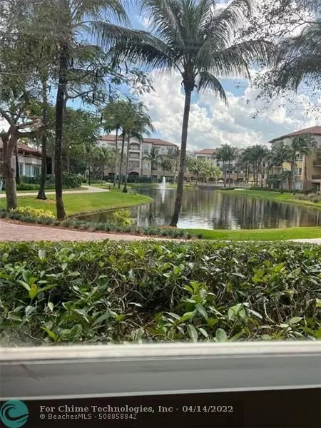 Weston, FL 33331,16128 Emerald Estates Dr  #V13