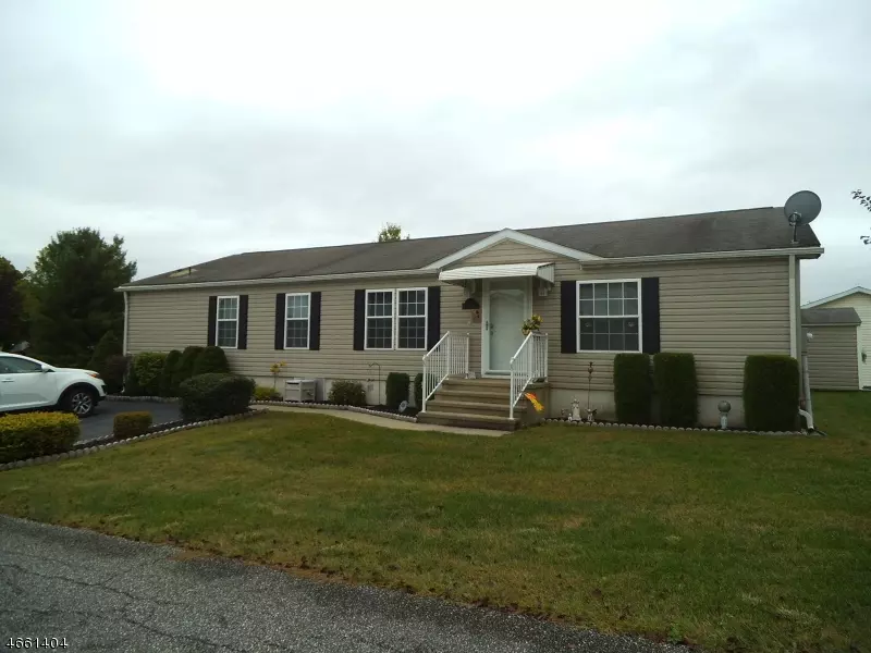 1 Rosewood Ter, White Twp., NJ 07823