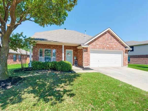 13209 Elmhurst Drive, Fort Worth, TX 76244