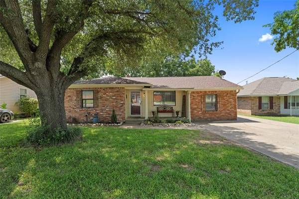 100 Brazos Street, Hillsboro, TX 76645