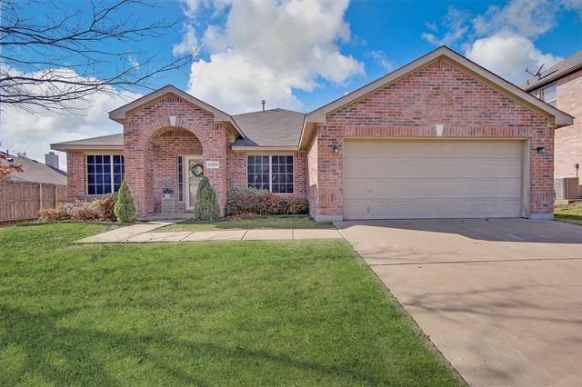 2703 Logan Drive, Mansfield, TX 76063