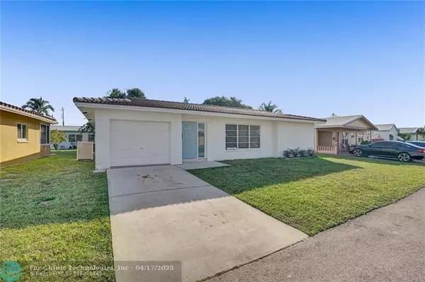 5724 NW 85th Ave, Tamarac, FL 33321