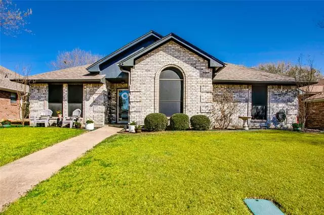 4905 Creekridge Lane, Garland, TX 75043