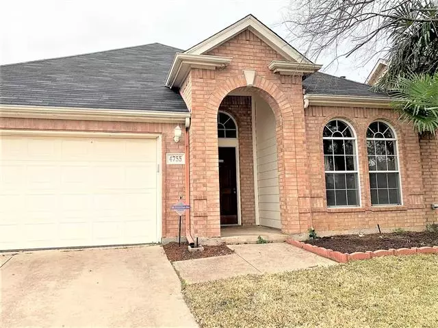 4755 Park Downs Drive, Fort Worth, TX 76137