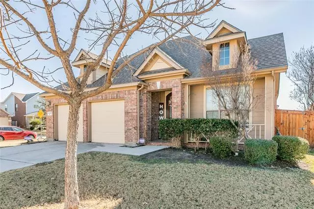 4340 Thorp Lane, Fort Worth, TX 76244