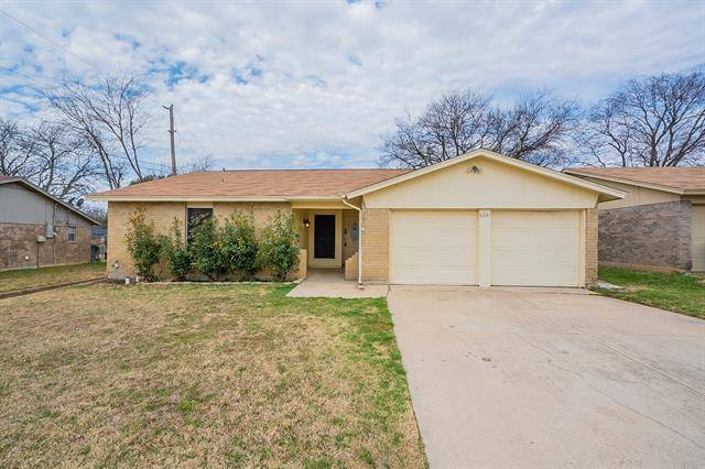 6221 Stardust Drive S, Watauga, TX 76148