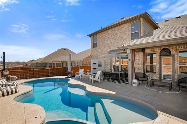 4737 Tanglewood Drive, Haltom City, TX 76137