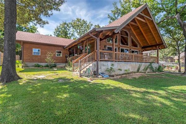 104 Shoreline Circle, Malakoff, TX 75148