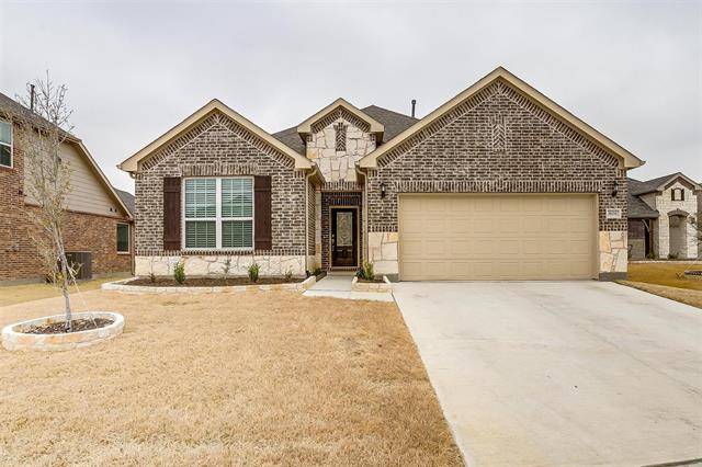 808 Sweeping Butte Drive, Fort Worth, TX 76052