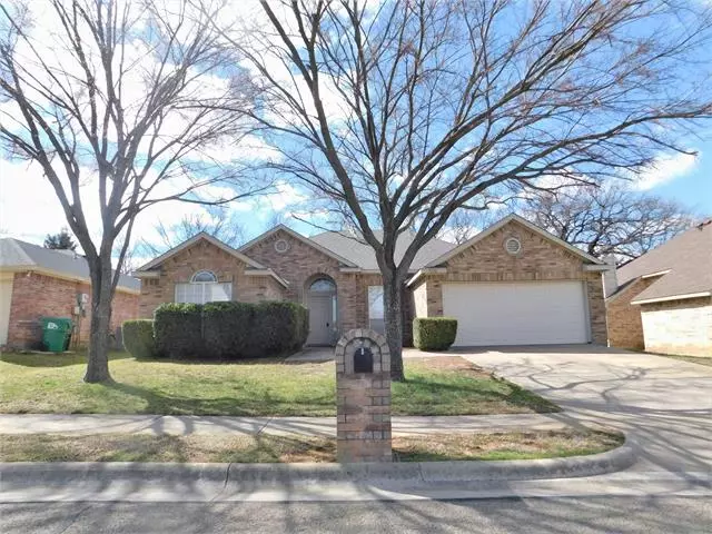 Denton, TX 76208,5216 Kayanne Lane