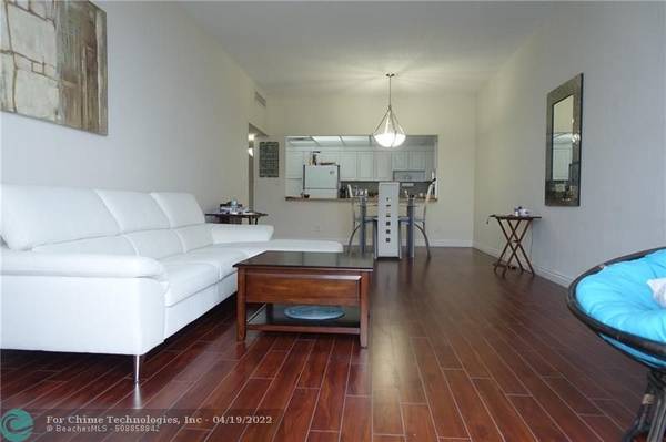 Sunny Isles Beach, FL 33160,19380 Collins Ave  #PH14