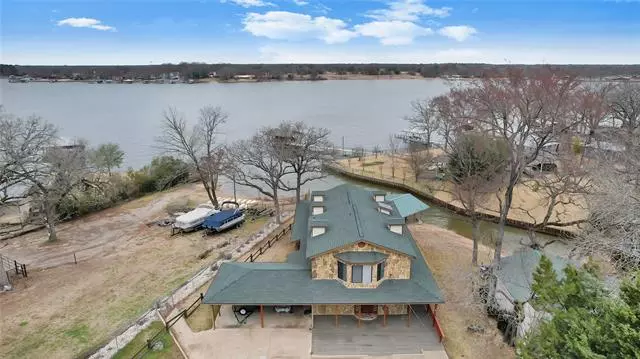 225 Oakwood Circle, Mabank, TX 75156