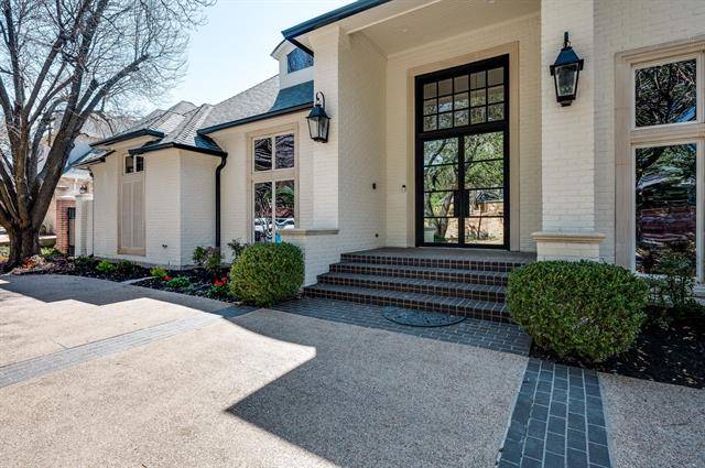 Fort Worth, TX 76109,3516 Briarhaven Road