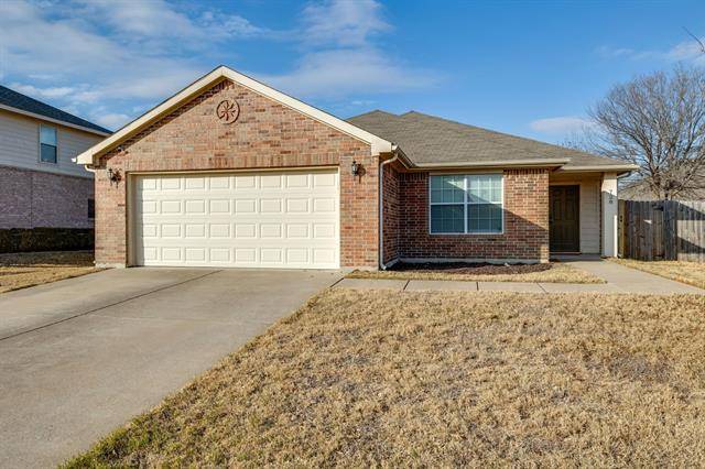 728 Mallard Drive, Saginaw, TX 76131