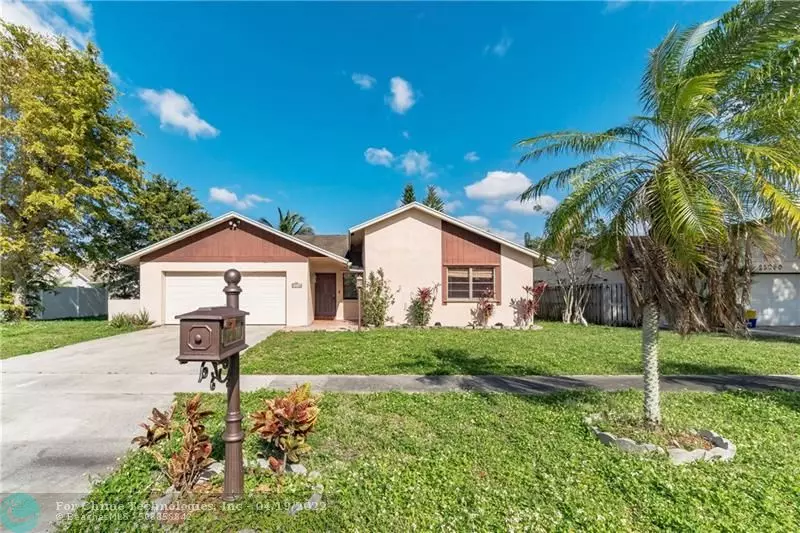 23076 SW 56th Ave, Boca Raton, FL 33433