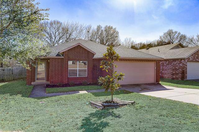 424 Capricorn Street, Cedar Hill, TX 75104