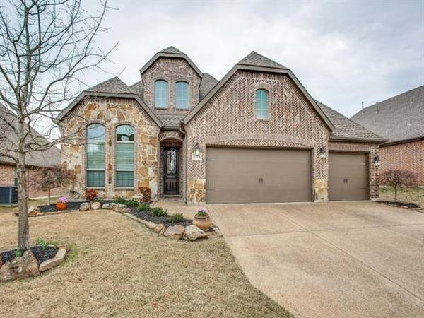 1718 Crescent Oak Street, Wylie, TX 75098