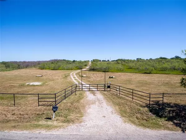 3035 Old Boyce Road,  Ennis,  TX 75165