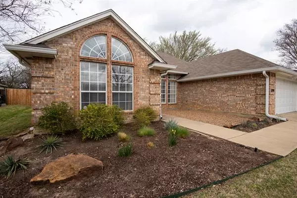 1204 Oakwood Trail, Southlake, TX 76092