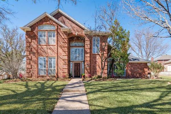 6729 Rolling Hills Drive, North Richland Hills, TX 76182