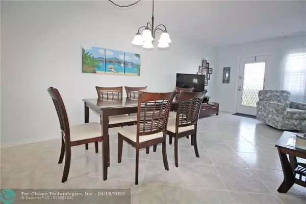 Deerfield Beach, FL 33442,126 Oakridge J  #126