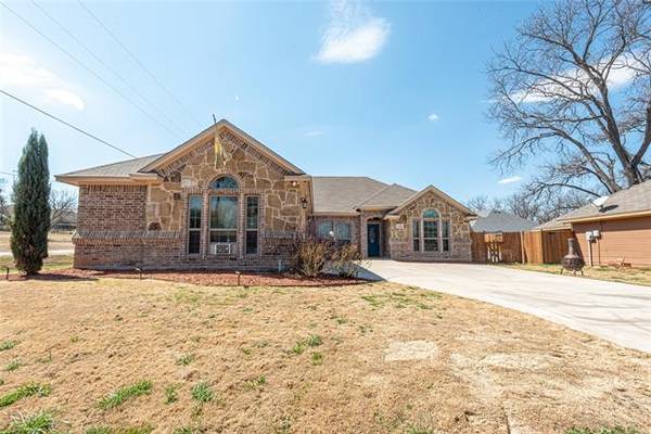 140 Sunflower Drive, Weatherford, TX 76087