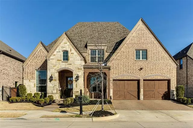 3907 Cathedral Oak Drive, Arlington, TX 76005