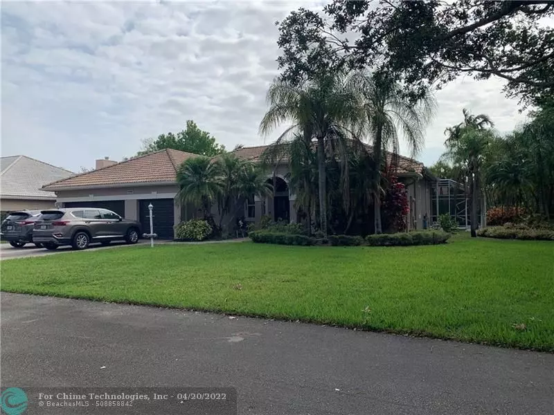 6486 Saranac Cir, Davie, FL 33331