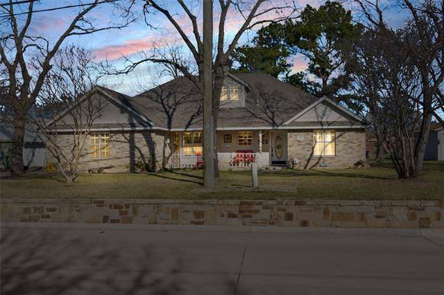 603 Dallas Drive, Roanoke, TX 76262