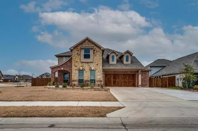 108 Deer Crossing Drive, Waxahachie, TX 75165