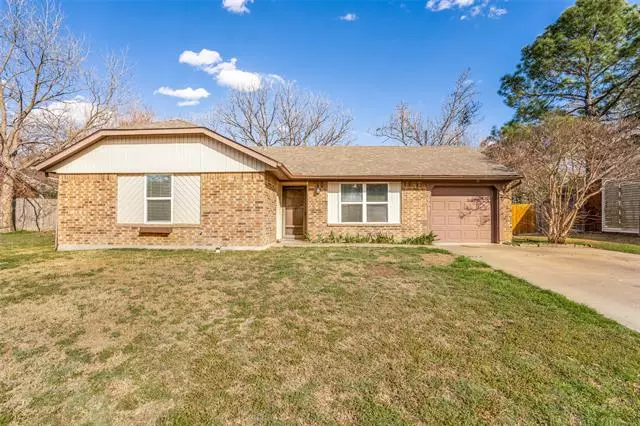 5003 Bama Drive, Arlington, TX 76017