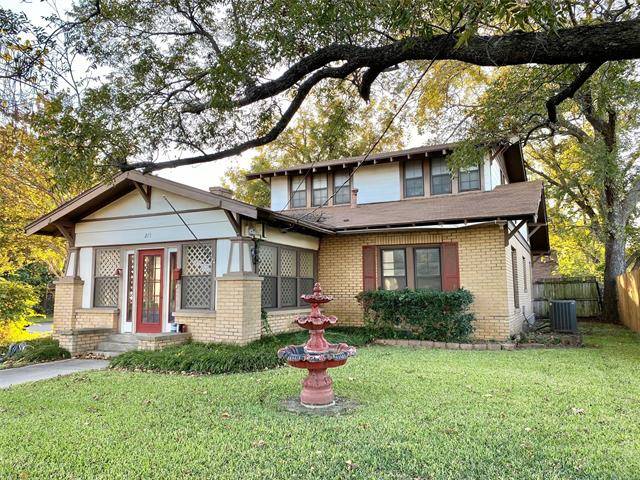 215 S Grand Avenue, Gainesville, TX 76240