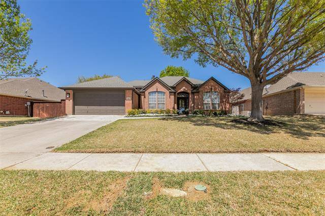 616 Gwyndellons Lane, Grand Prairie, TX 75052