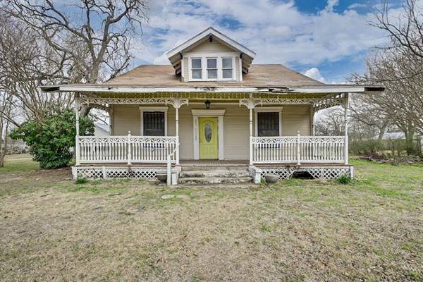 200 N Gilmer Avenue, Dawson, TX 76639