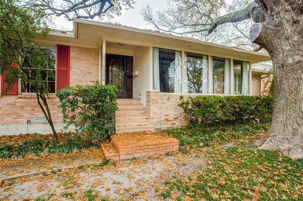 166 Classen Drive, Dallas, TX 75218