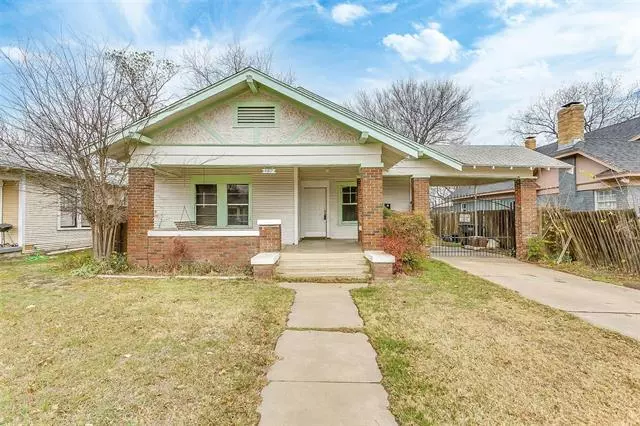 Fort Worth, TX 76103,2817 Bomar Avenue