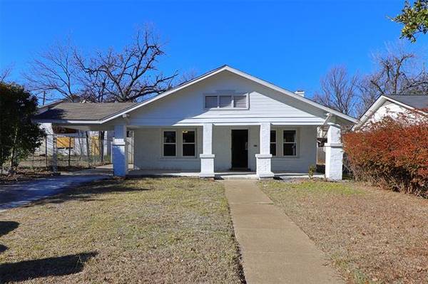 3240 Lipscomb Street, Fort Worth, TX 76110