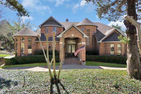 131 Shepherds Glen Road, Heath, TX 75032