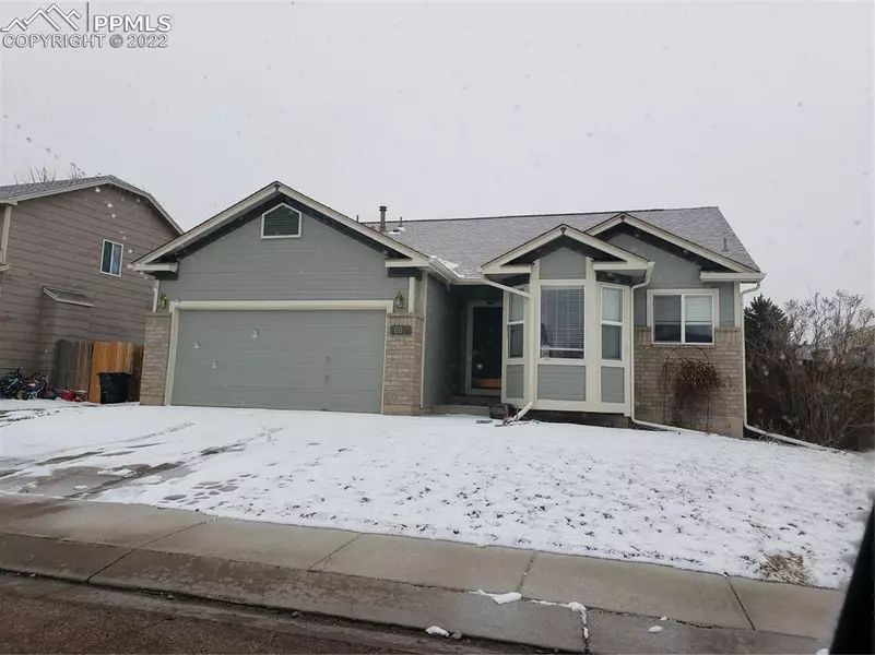 882 N Candlestar LOOP, Fountain, CO 80817