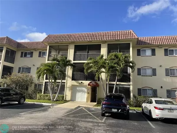 Pompano Beach, FL 33060,255 S Cypress Rd  #343