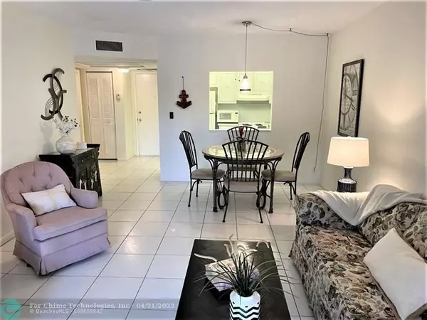 Pompano Beach, FL 33060,255 S Cypress Rd  #343