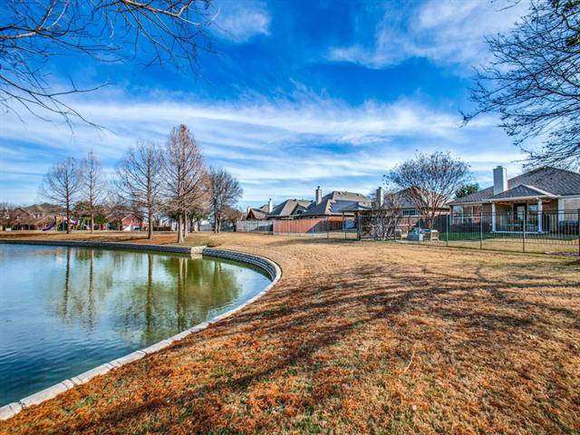 6111 Hillcrest Drive, Sachse, TX 75048