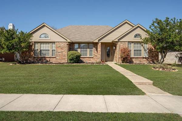 5841 Baker Drive, The Colony, TX 75056