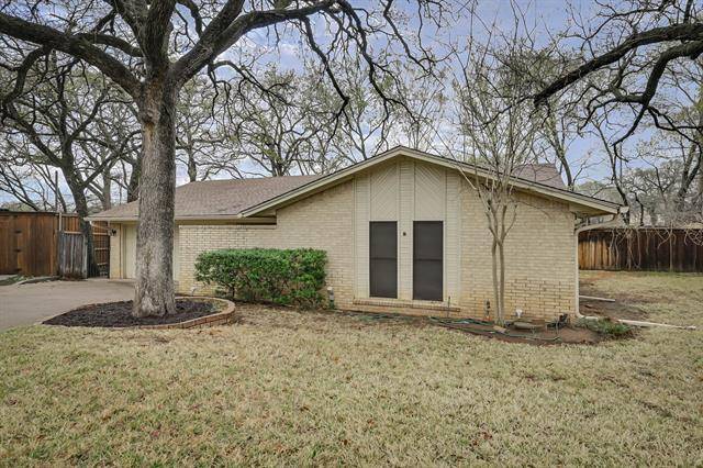 3302 Buckingham Drive, Arlington, TX 76015