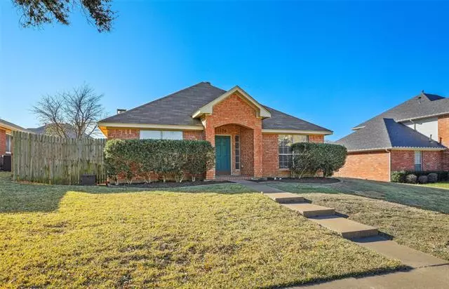 1136 Heather Lane, Carrollton, TX 75010