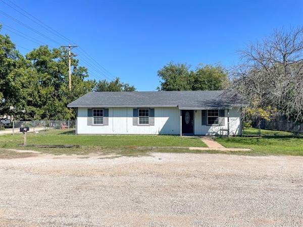 804 W 5th Street, Brady, TX 76825