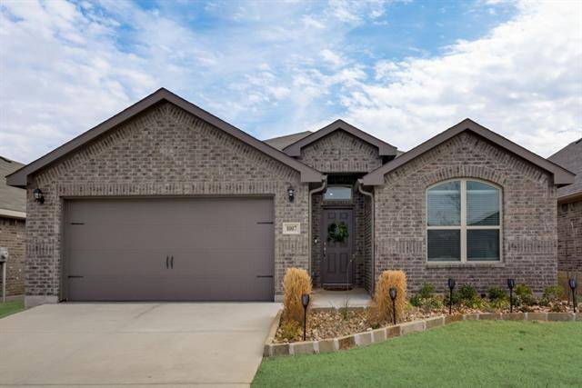 1007 Eastland Lane, Aubrey, TX 76227